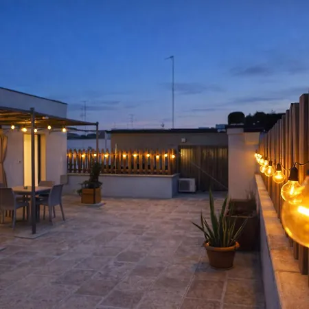 Le Del Pastore, Monolocale Con Terrazza Privata E Parcheggio Facile, Vicino Al Centro * לצ'ה