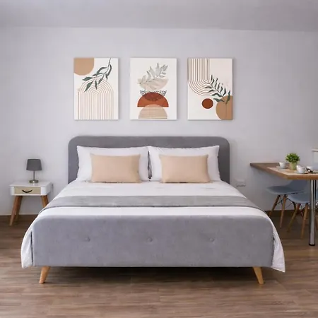 Le Del Pastore, Monolocale Con Terrazza Privata E Parcheggio Facile, Vicino Al Centro *