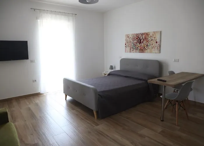 شقة Le Del Pastore, Monolocale Con Terrazza Privata E Parcheggio Facile, Vicino Al Centro *