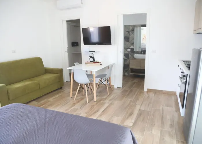 Le Del Pastore, Monolocale Con Terrazza Privata E Parcheggio Facile, Vicino Al Centro