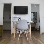 Apartamento Le Del Pastore, Monolocale Con Terrazza Privata E Parcheggio Facile, Vicino Al Centro