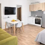Apartamento Le Del Pastore, Monolocale Con Terrazza Privata E Parcheggio Facile, Vicino Al Centro