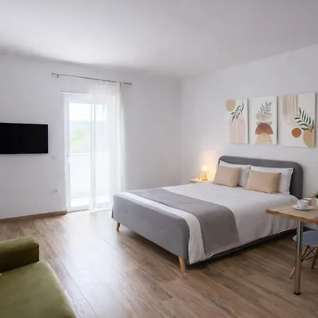 Le Del Pastore, Monolocale Con Terrazza Privata E Parcheggio Facile, Vicino Al Centro