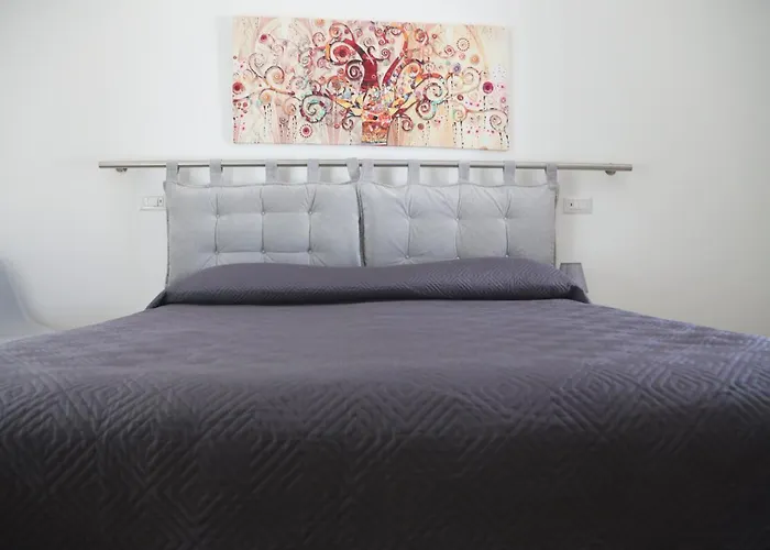 Le Suite Del Pastore, Monolocale Con Terrazza Privata E Parcheggio Facile, Vicino Al Centro דירה לצ'ה